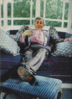 Sir Les relaxes